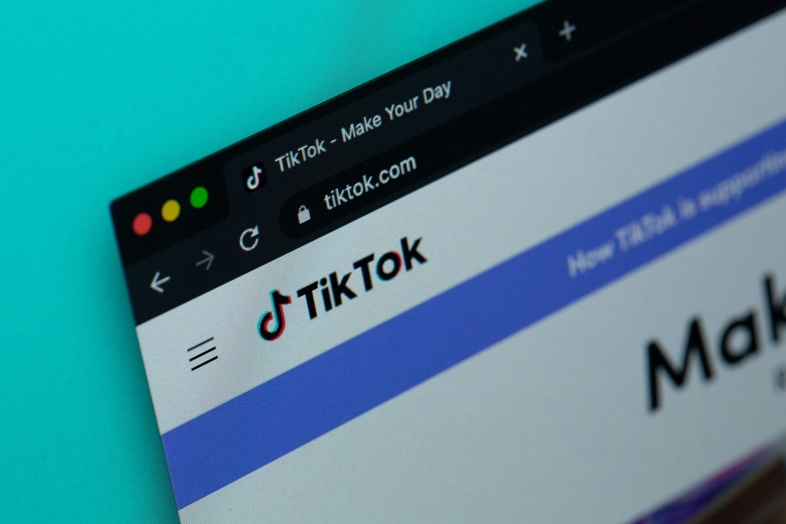 Close-up of the TikTok website in a browser, illustrating TikTok ads